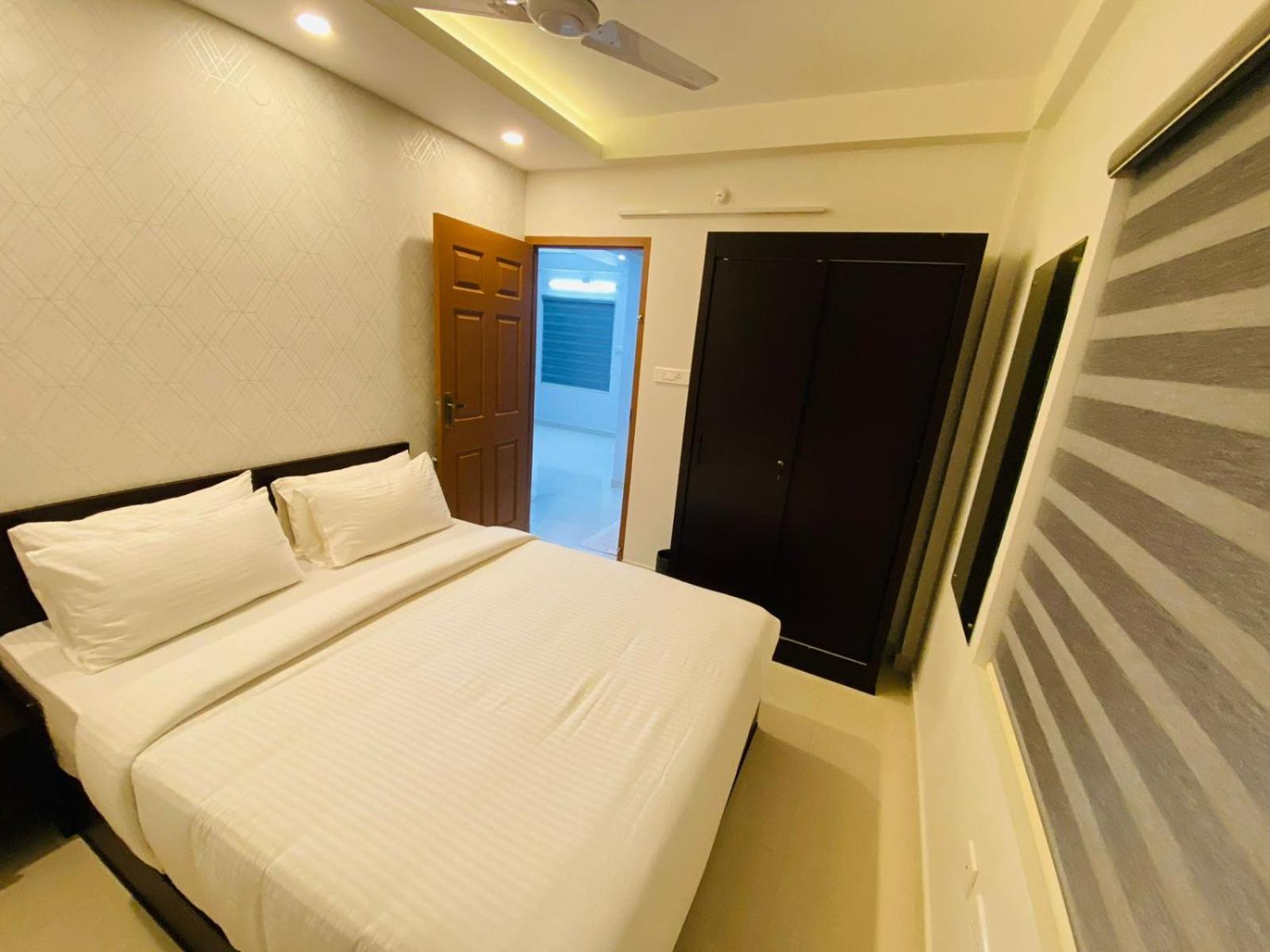 Hotel Nujoom Rooms & Apartments Kochi Dış mekan fotoğraf