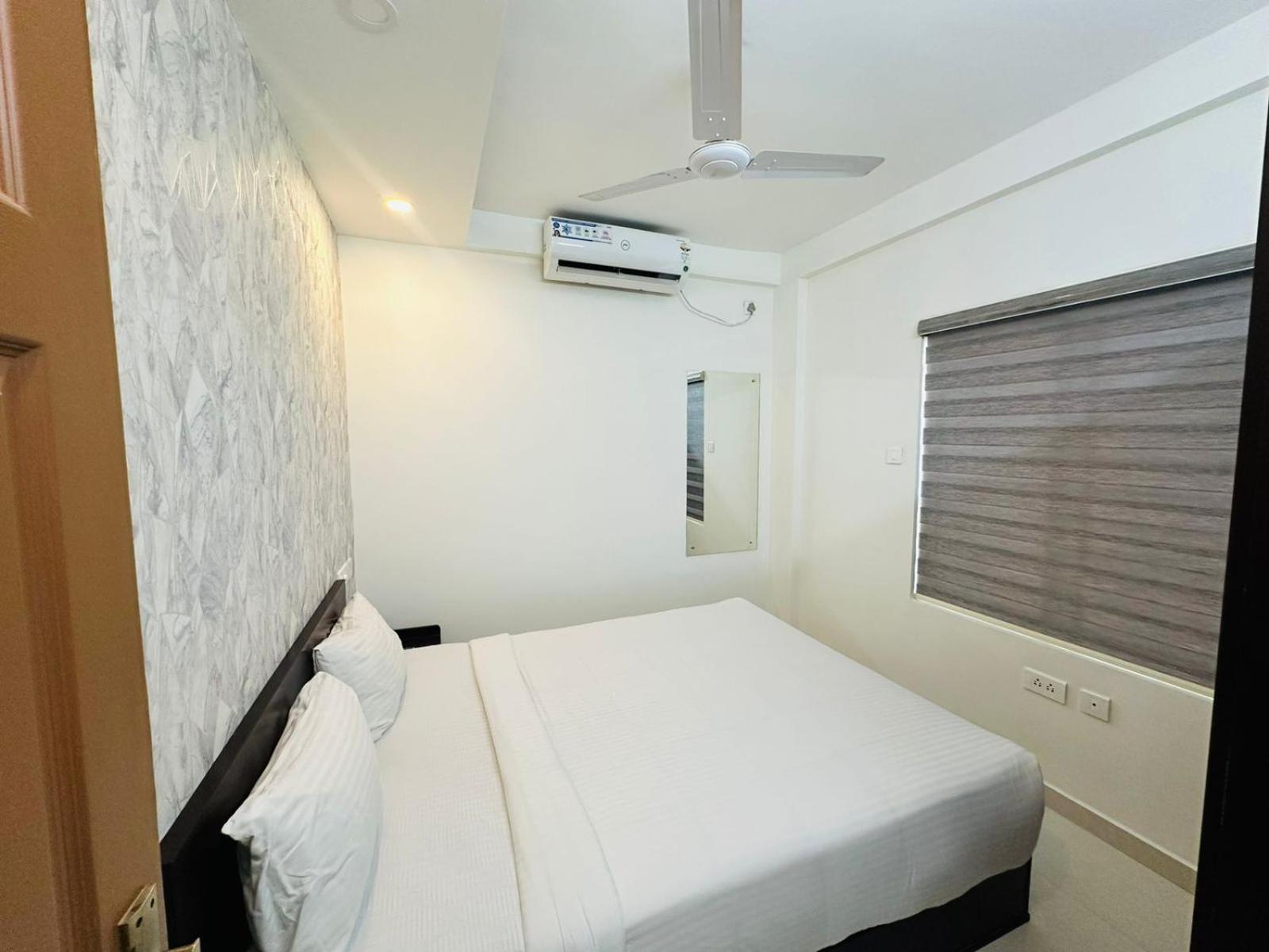 Hotel Nujoom Rooms & Apartments Kochi Dış mekan fotoğraf